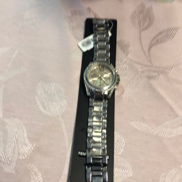 Watch - Picture 2 of 2